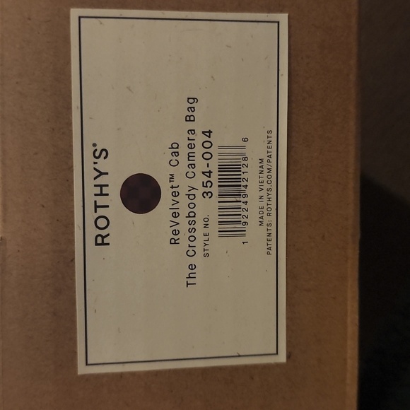 Rothys Camera Bag Purse. Red- Burgandy - Picture 10 of 10